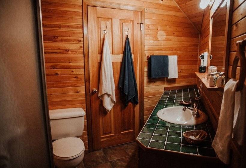 ホテル Big Creek Lodge Working Guest Ranch