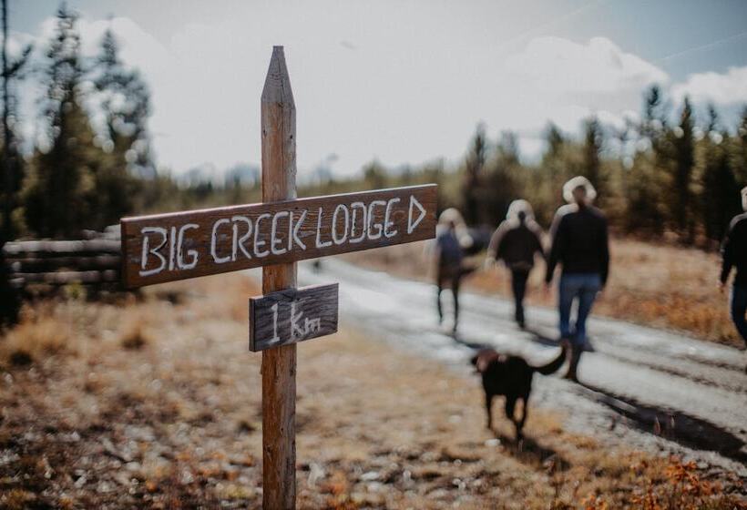 ホテル Big Creek Lodge Working Guest Ranch