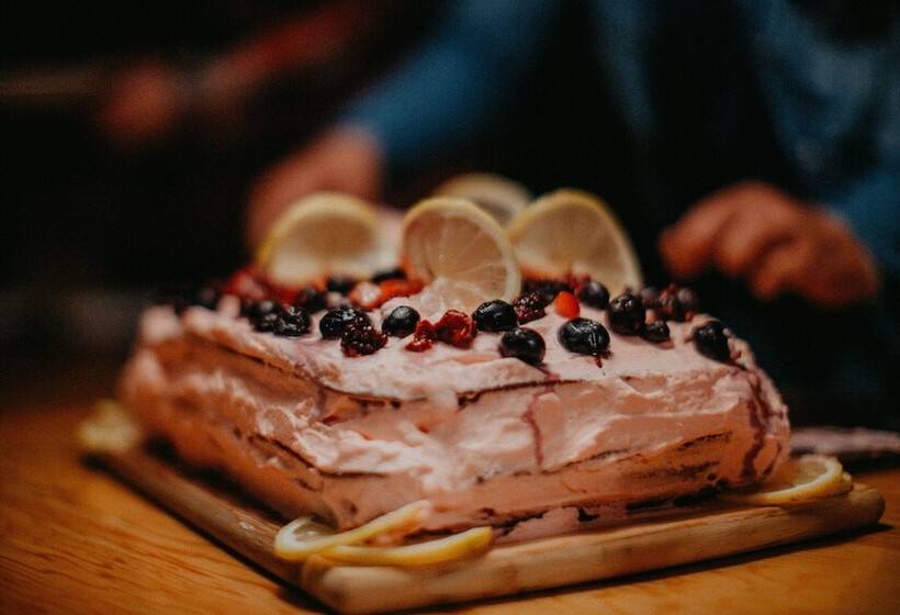 ホテル Big Creek Lodge Working Guest Ranch