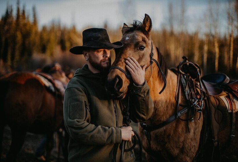 ホテル Big Creek Lodge Working Guest Ranch