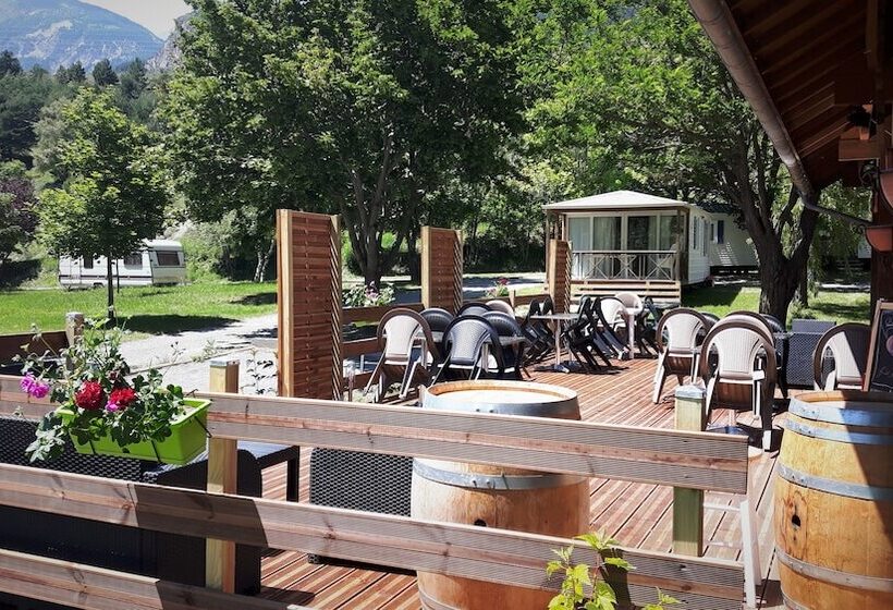 בית מלון כפרי Camping New Rabioux