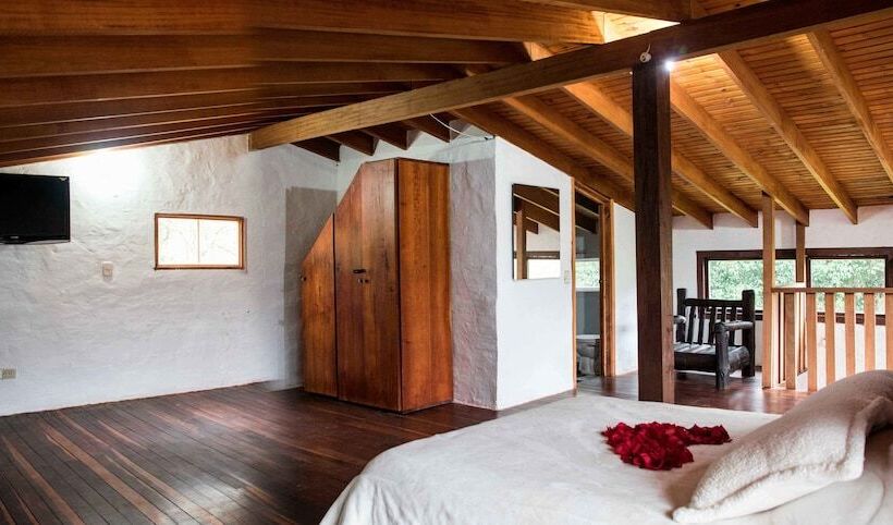 בית מלון כפרי Casa Pernia