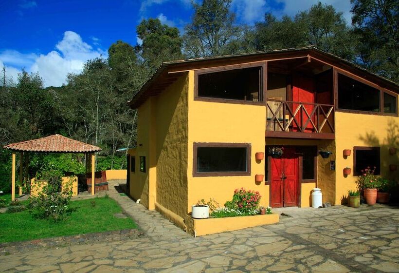 בית מלון כפרי Casa Pernia