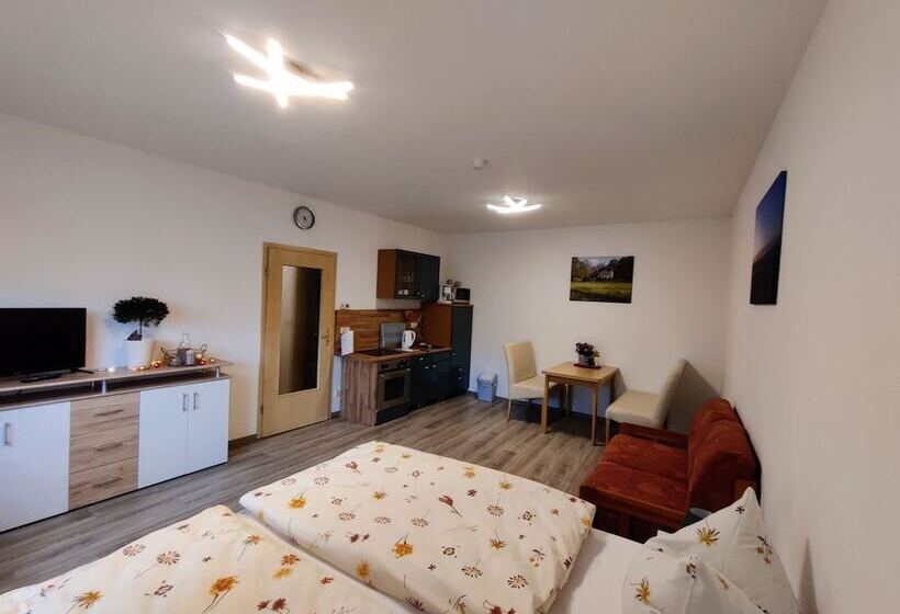 فندق Ferienwohnung Brunow In Der Natur Zuhause