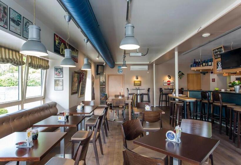 Отель Holzscheiter