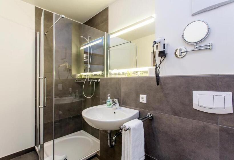 Отель Holzscheiter