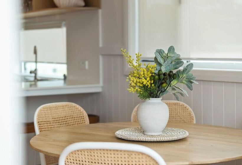 בית מלון כפרי Ingenia Holidays Merry Beach