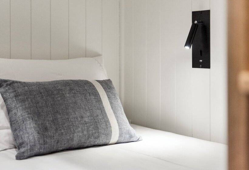 בית מלון כפרי Ingenia Holidays Merry Beach