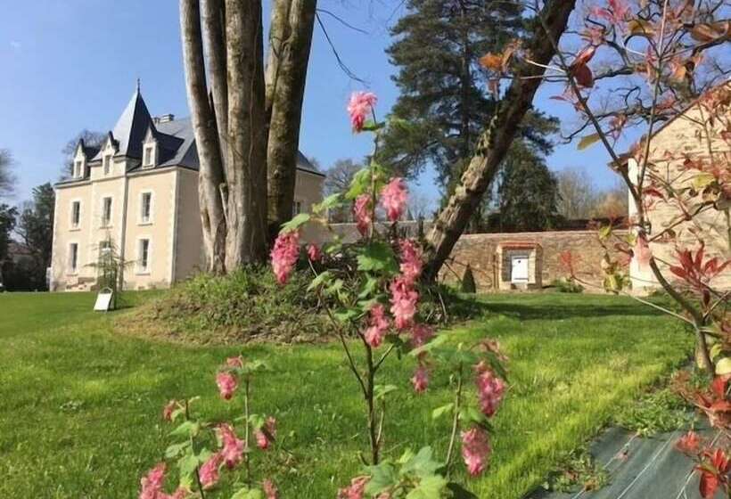 ホテル L Orangerie Du Chateau Des Cedres