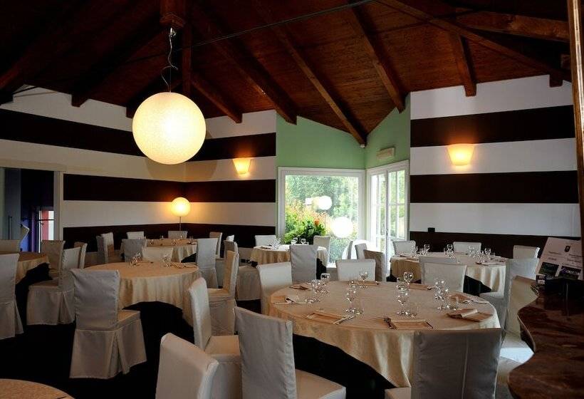 فندق La Foresteria Canavese Country Club