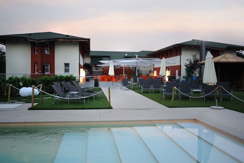 בית מלון כפרי La Foresteria Canavese Country Club