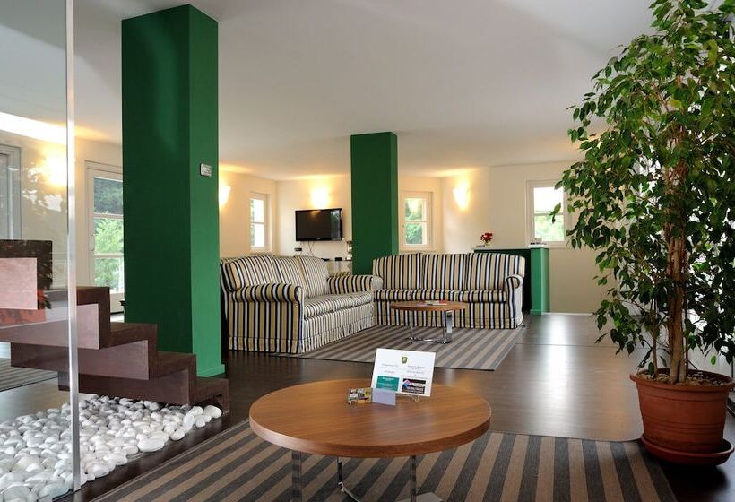 فندق La Foresteria Canavese Country Club