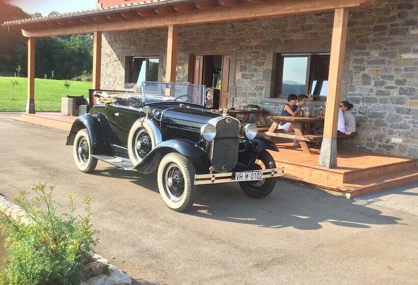 בית מלון כפרי La Posada De Rus