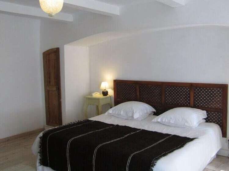 בית מלון כפרי La Santoline