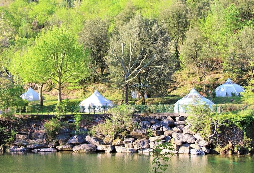 בית מלון כפרי Le Moulin Du Luech   Bulles Insolites