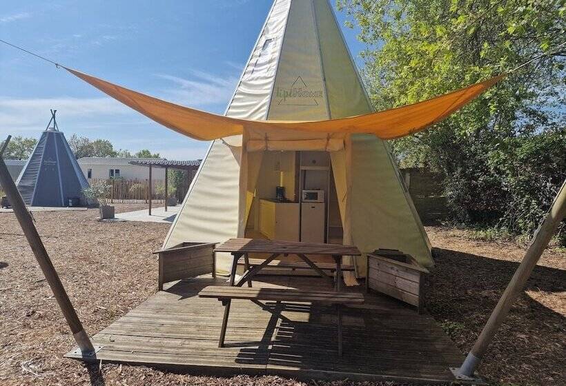 ホテル Tipi Les P Tites Maisons Dans La Prairie