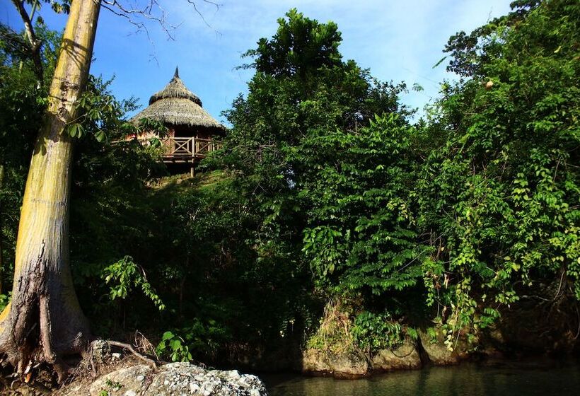ホテル Nautilos Trigana