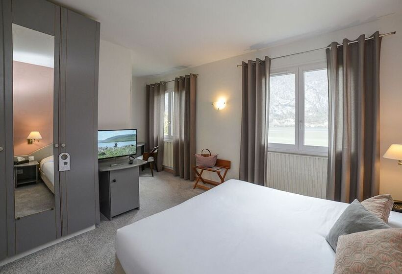 Отель Novalaise Plage