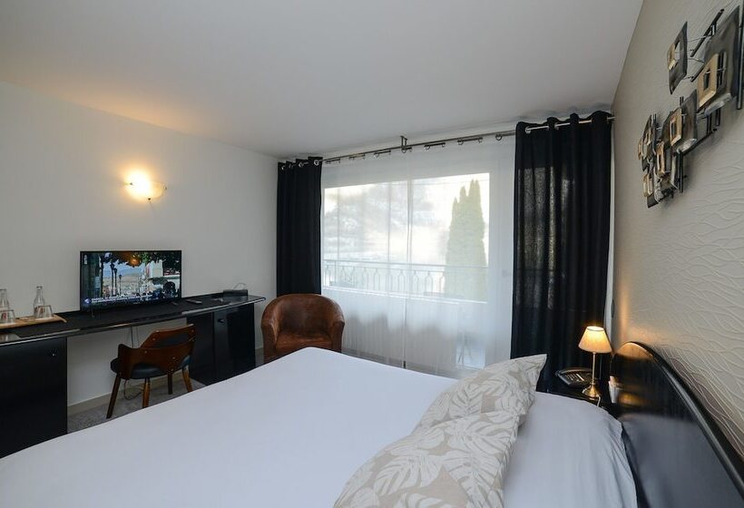 Отель Novalaise Plage