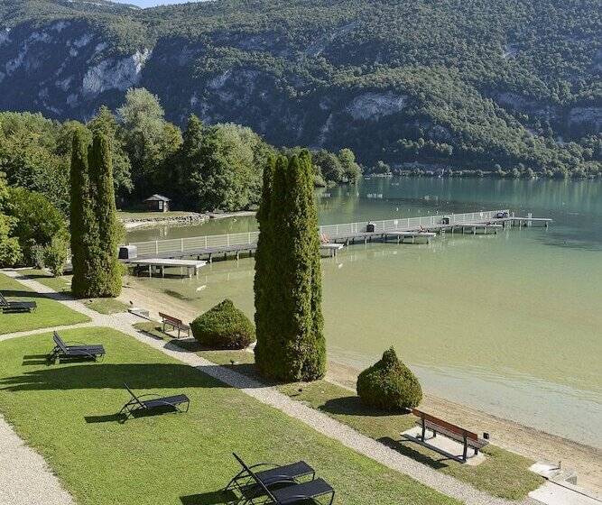 Отель Novalaise Plage