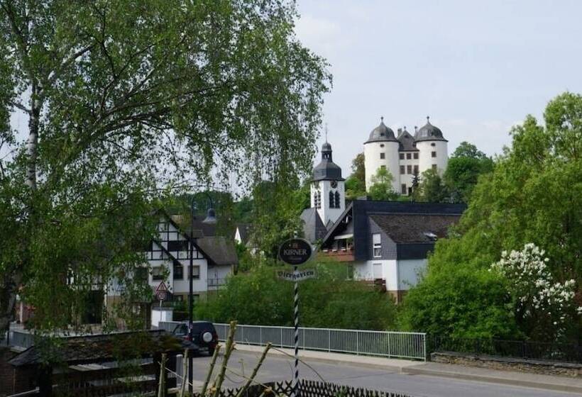 Отель Restaurant Gemünden