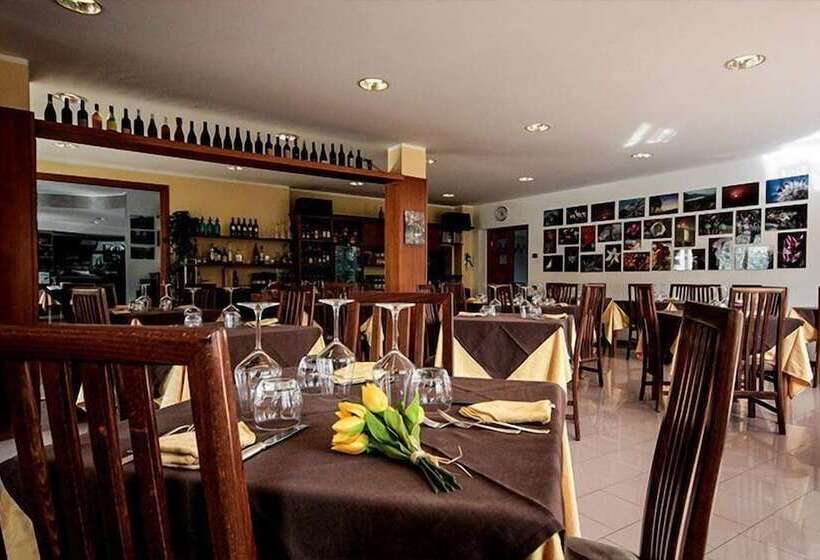 בית מלון כפרי Ristorante Sporting Club