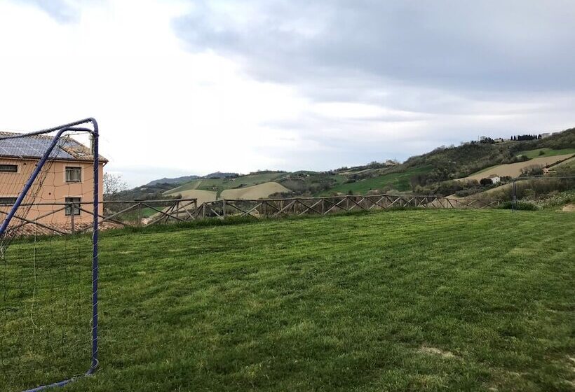 فندق ريفى Agriturismo Annarella