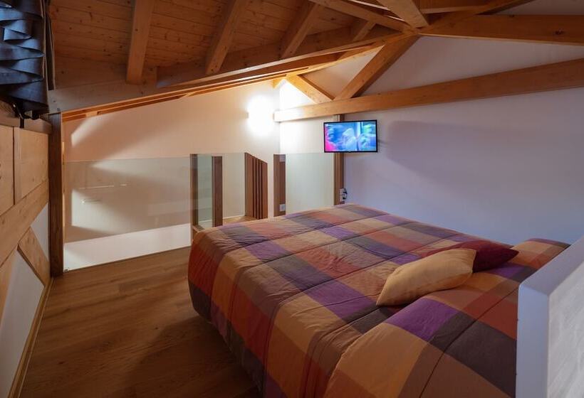 בית מלון כפרי Agriturismo I Comelli