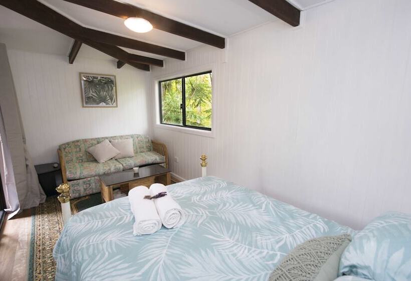 Nimbin Waterfall Retreat