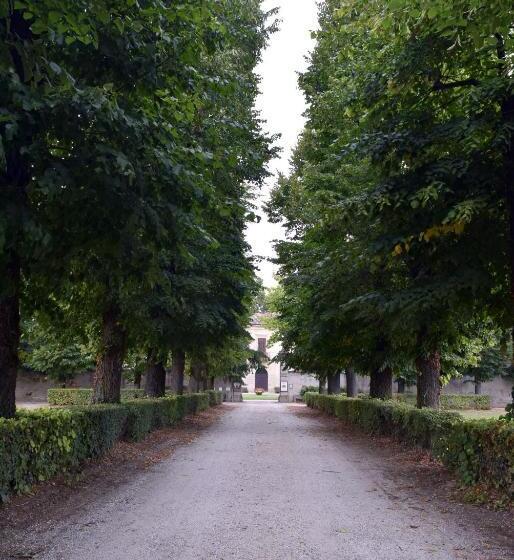 Ostello Castello Mina Della Scala