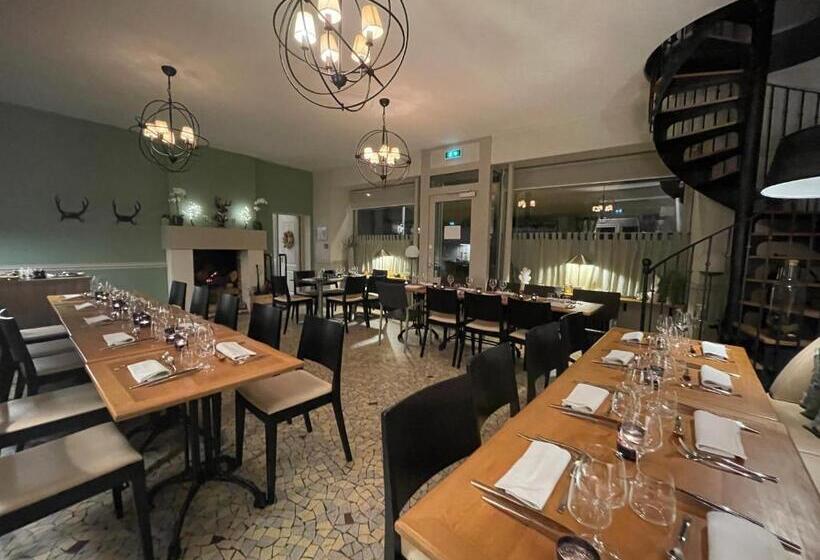 بنسيون Auberge Du Chasseur