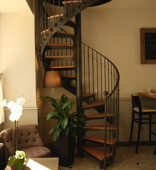 بنسيون Auberge Du Chasseur