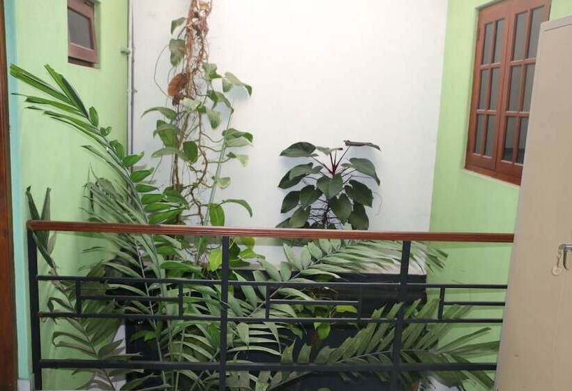 Пансион Comfystay Home Stay