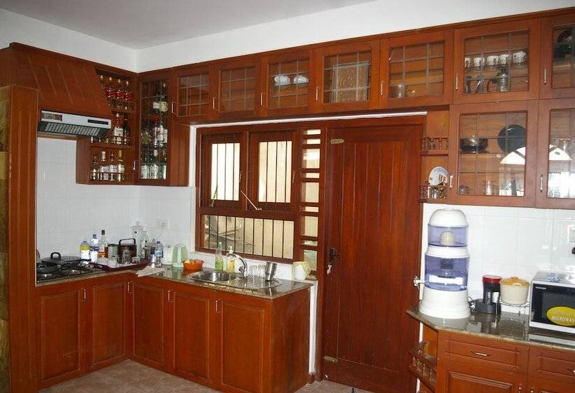 Пансион Comfystay Home Stay