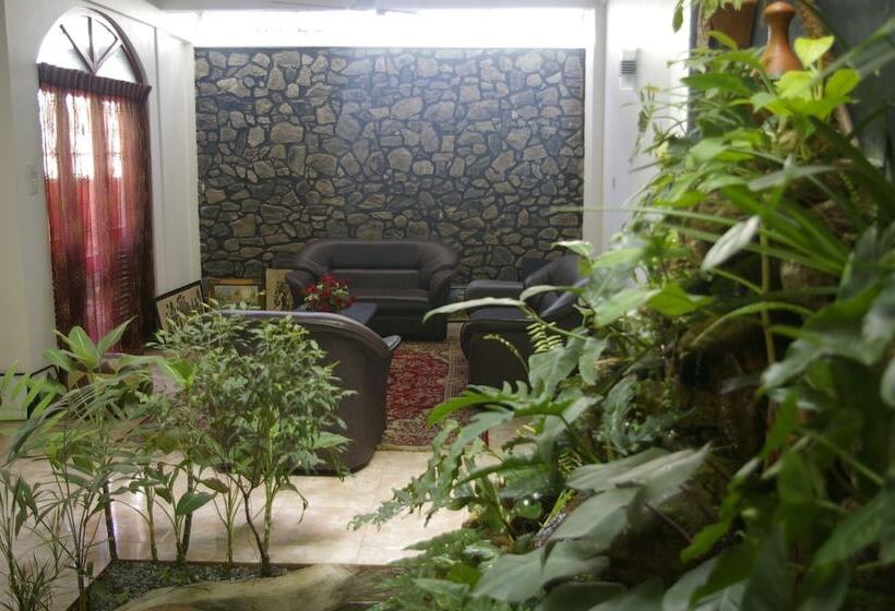 Пансион Comfystay Home Stay