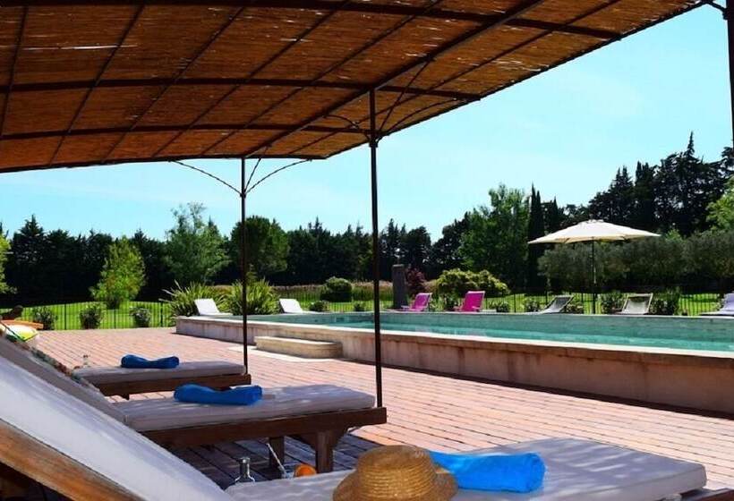 Пансион La Bastide Des Amouriers