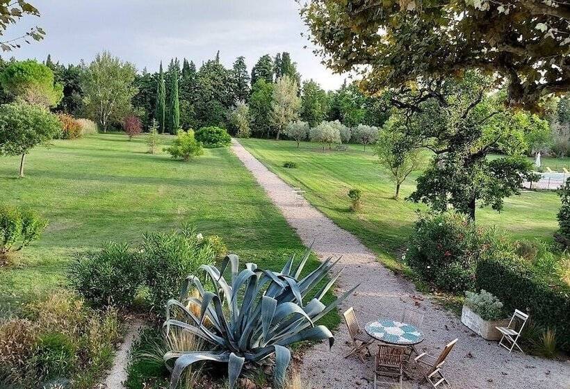 Пансион La Bastide Des Amouriers