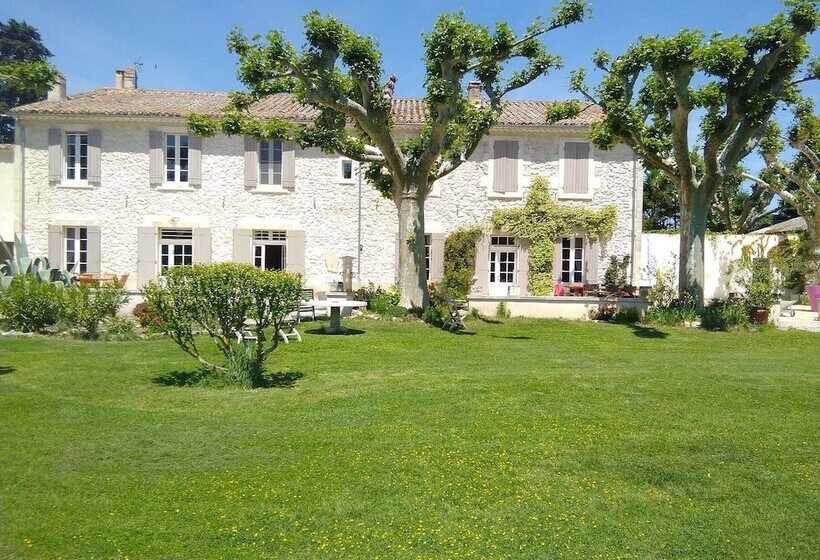 Пансион La Bastide Des Amouriers