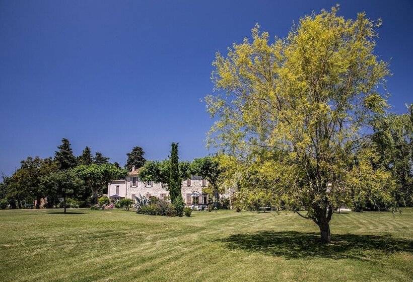 Пансион La Bastide Des Amouriers