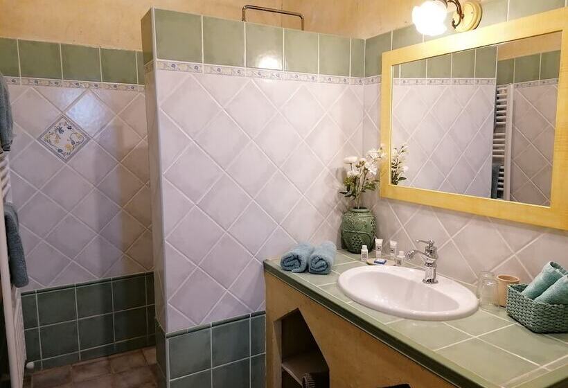 Пансион La Bastide Des Amouriers