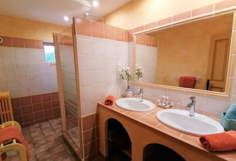 Пансион La Bastide Des Amouriers