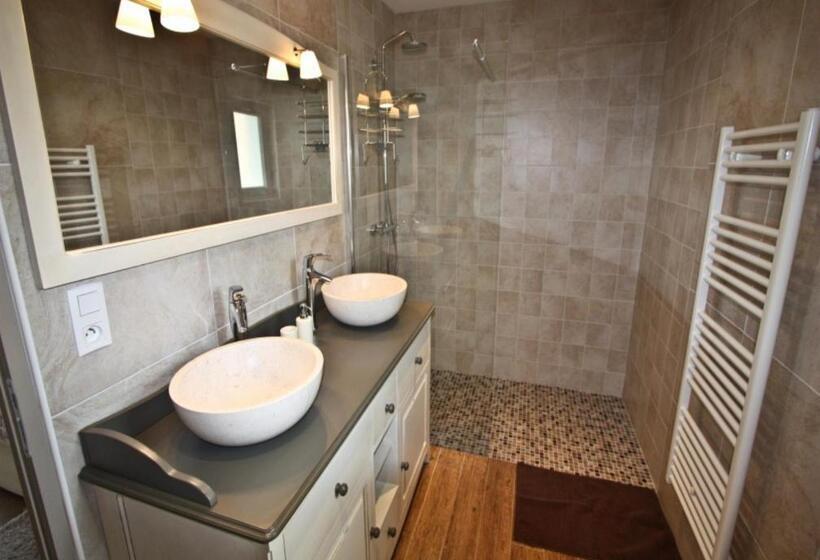 פנסיון La Haute Muraille