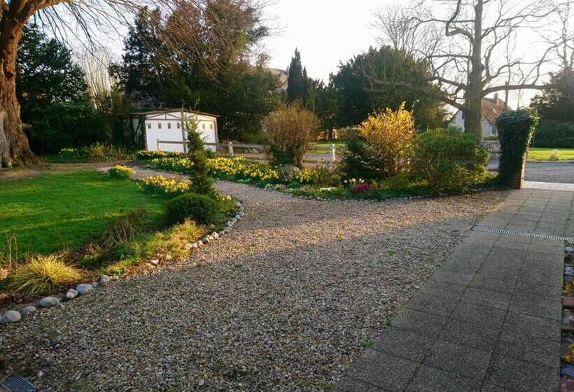 بنسيون La Nouvelle Criqueboise