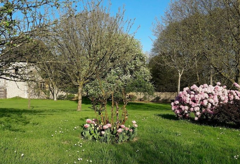 بنسيون Le Clos Des Pensées