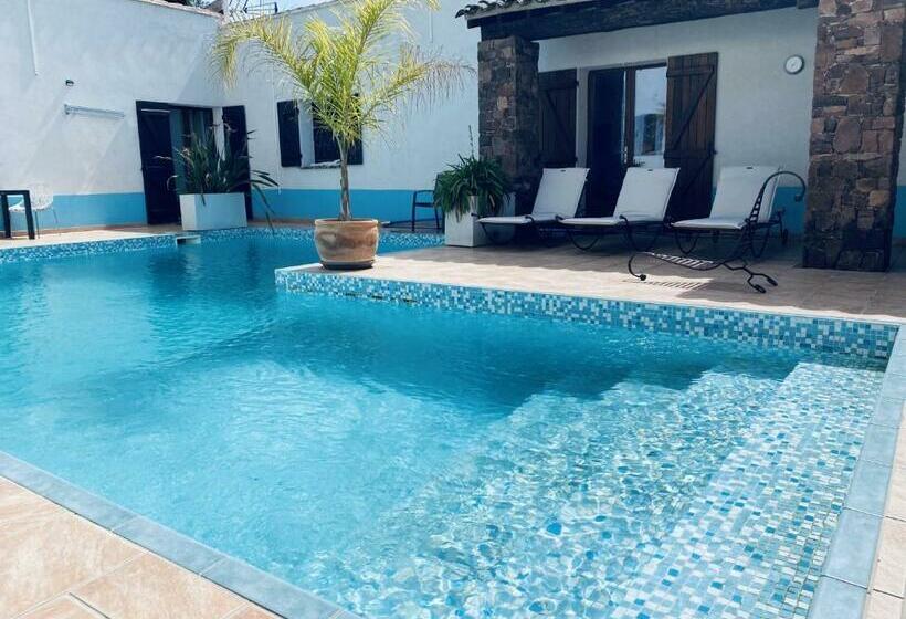 Пансион Le Patio Bleu