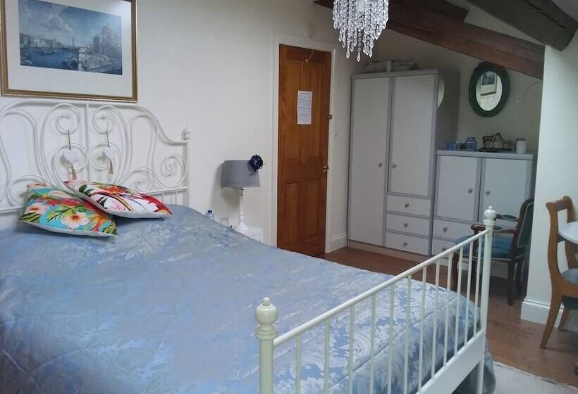 بنسيون Le Patronage