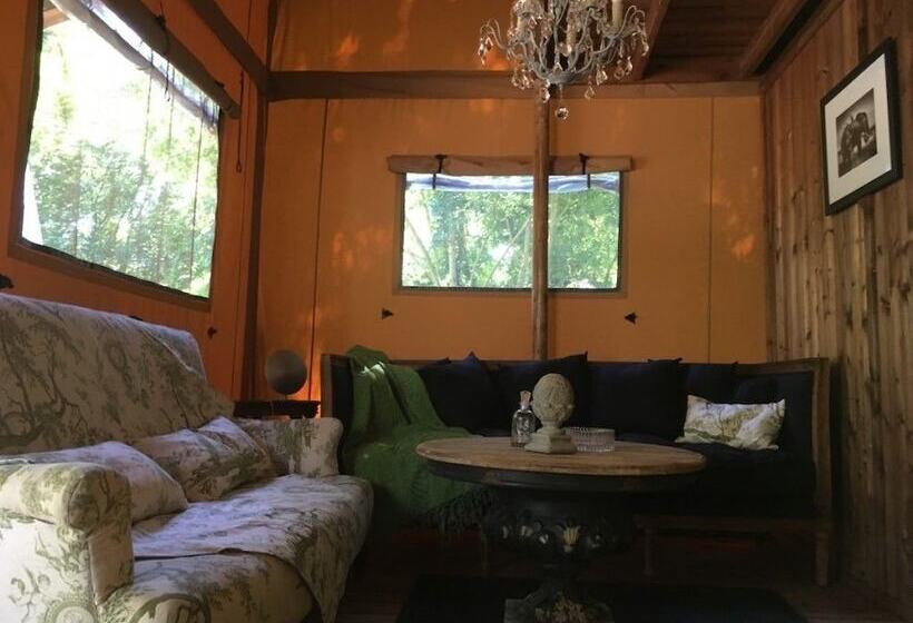 膳宿费 Les Lodges Du Château