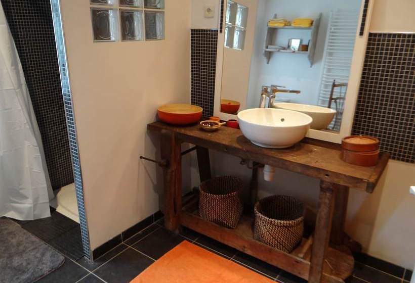 Пансион Les Toitons