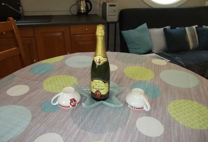 膳宿费 Ty Canal D Or