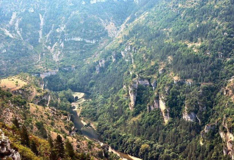 渡假胜地  Village De Gite   La Cascade